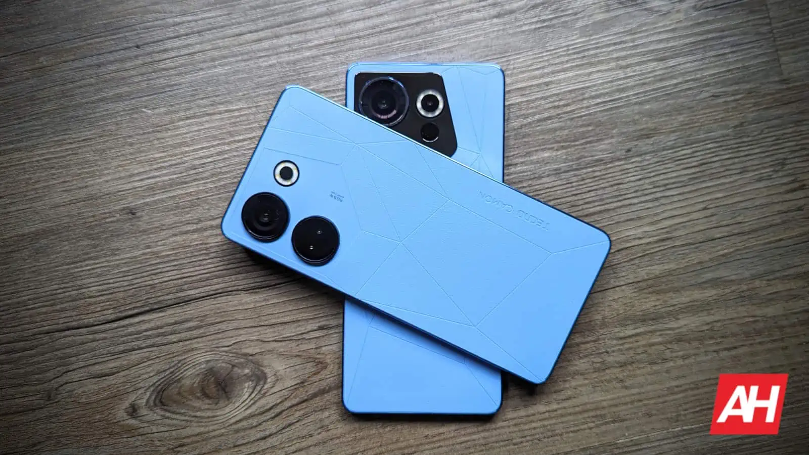 Camon 20 Pro contre Camon 20 Premier 2