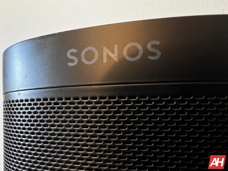 Les écouteurs Sonos Ace avec coussins magnétiques ont fuité parallèlement aux prix