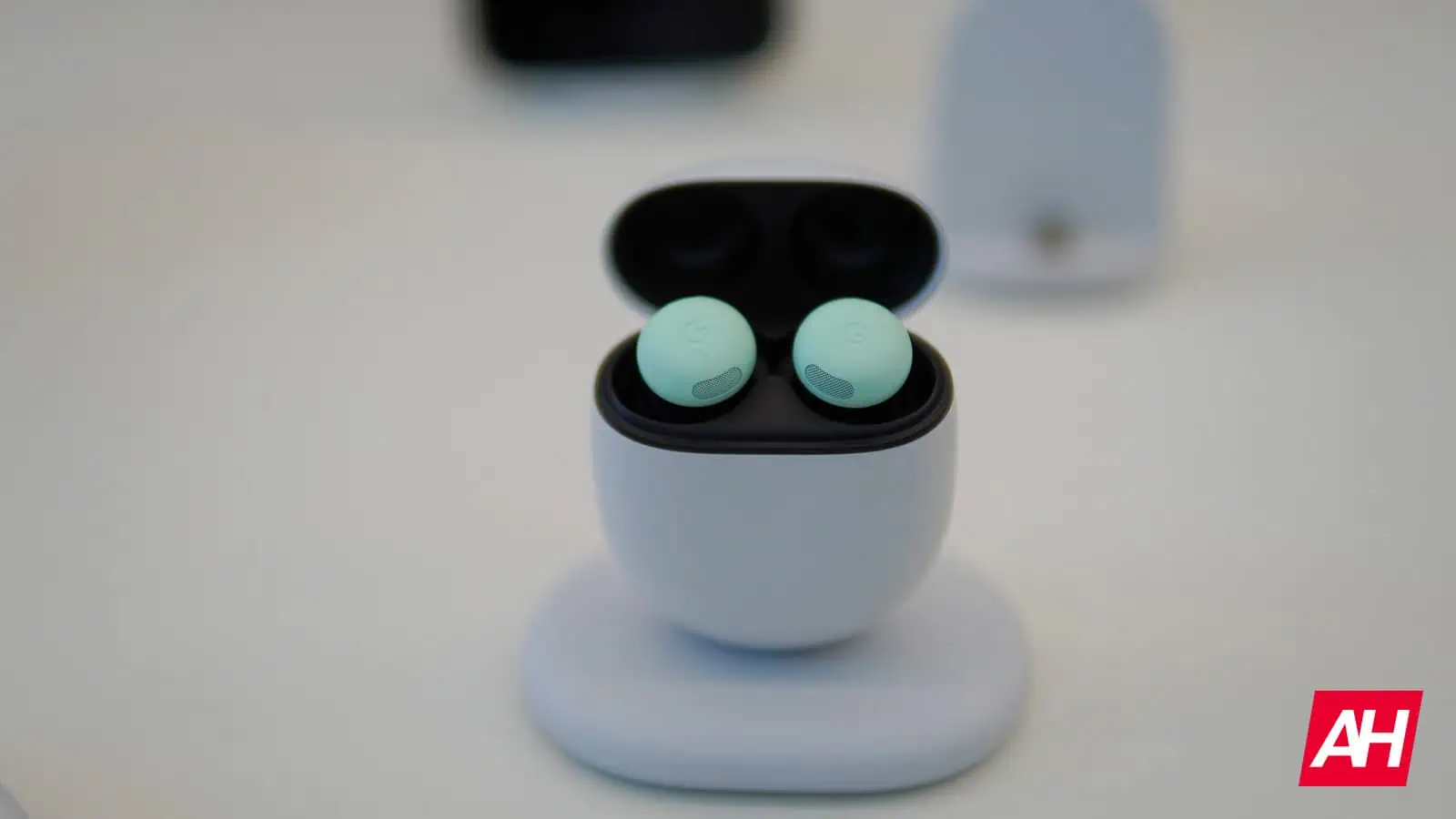 Google Pixel Buds Pro 2 AM AH 3