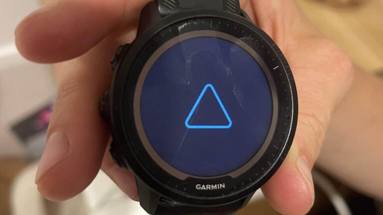 Les montres intelligentes GPS de Garmin laissent les utilisateurs avec un bug de boucle de démarrage