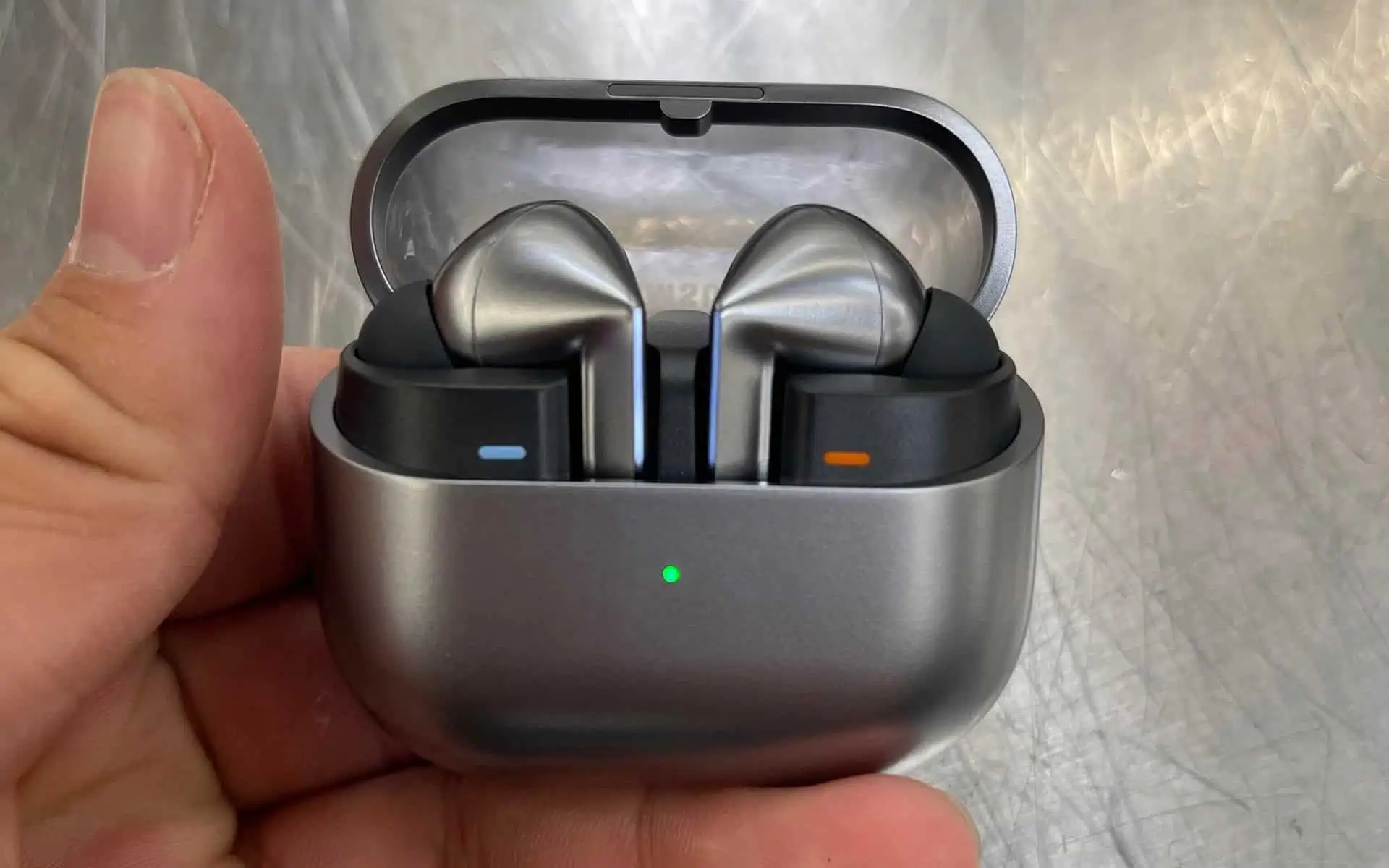 Samsung Galaxy Buds 3 Pro photo réelle 8
