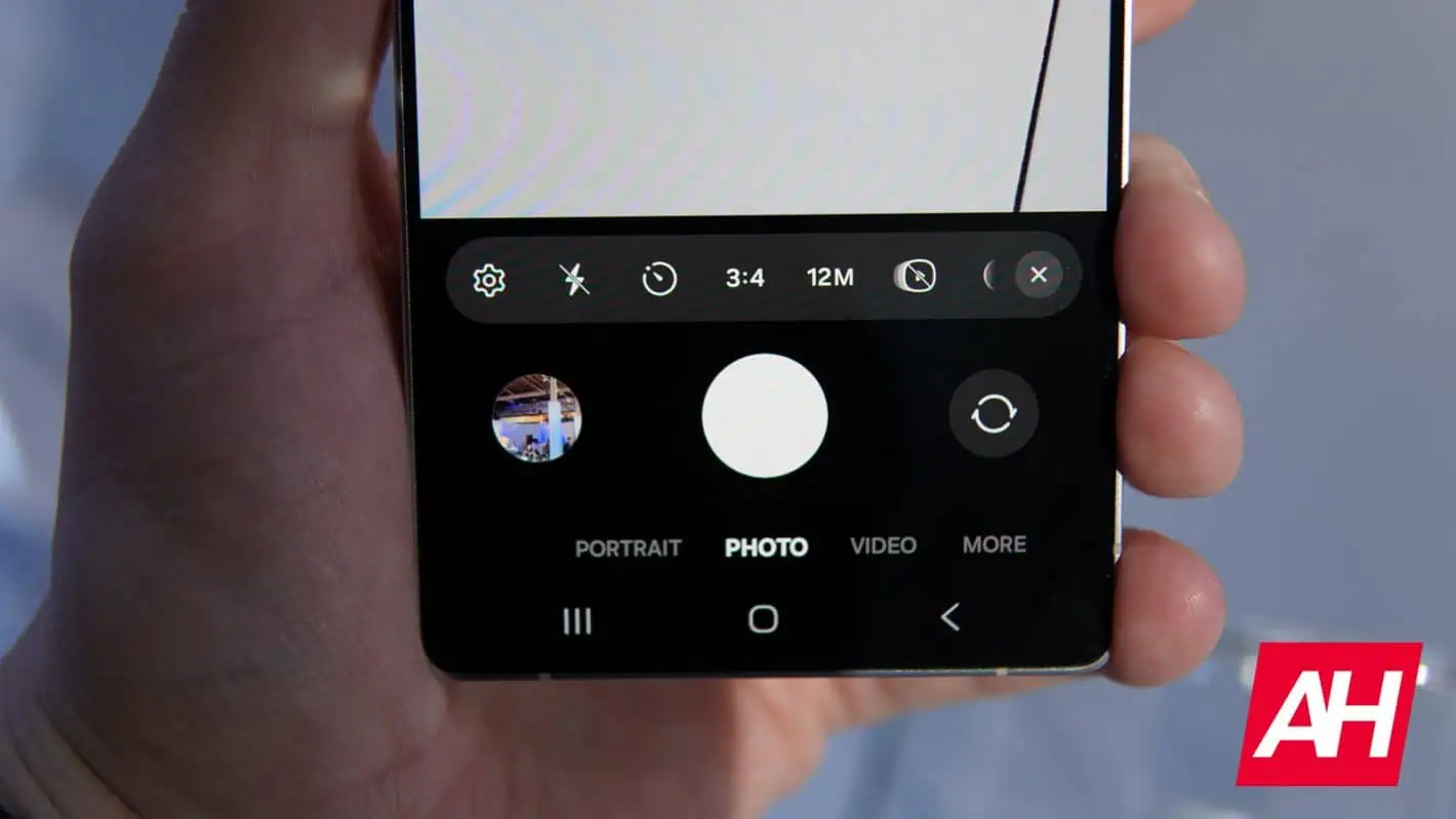 Samsung Galaxy S25 Ultra Am Ah 04