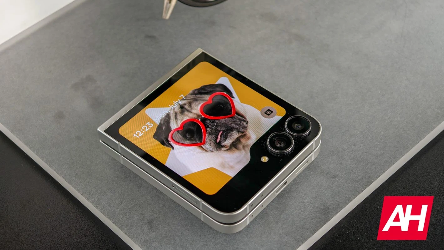 Samsung Galaxy Z Flip 7 Fe Ah 02