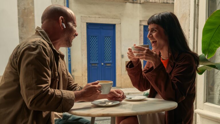 Les AirPods plus anciens soutiennent également la traduction en direct, mais il y a une prise