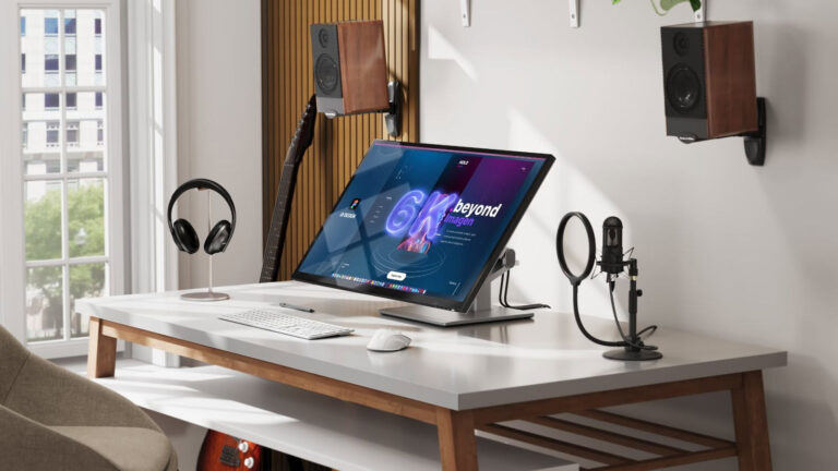 Un écran tactile compatible MAC de 32 pouces