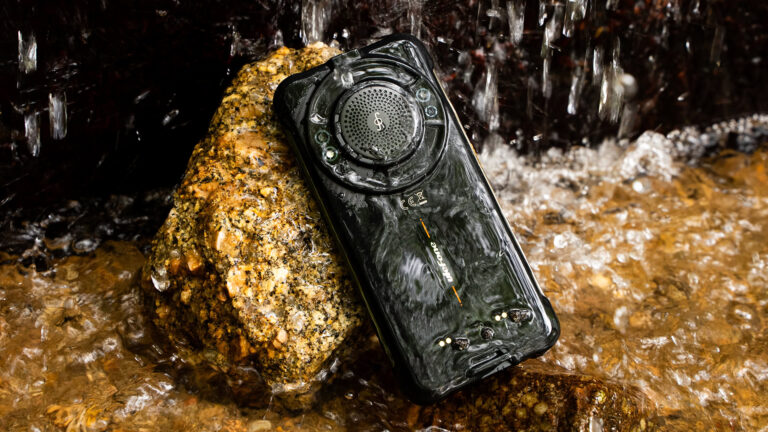 Ulefone RugKing fait face à une perceuse électrique, des clous et des gouttes – survit toujours