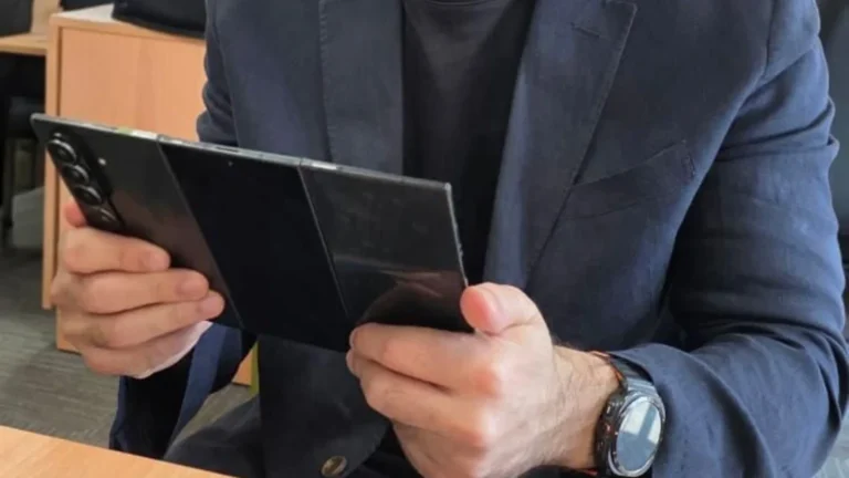 Le remplacement de l&rsquo;écran Galaxy Z TriFold vous coûtera plus de 1 100 $