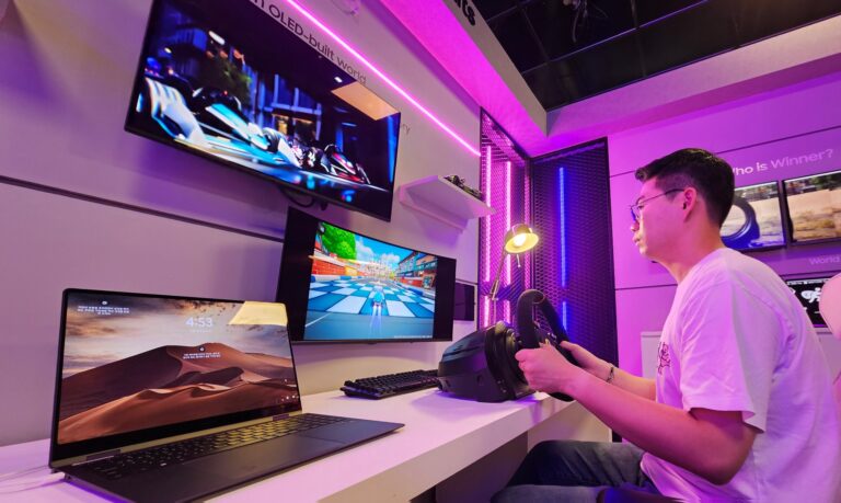 Samsung Display dévoile une nouvelle technologie OLED pour les robots et les appareils portables au CES 2026