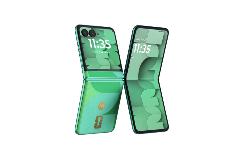 Vous pouvez maintenant acheter le téléphone pliable spécial Coupe du monde de Motorola