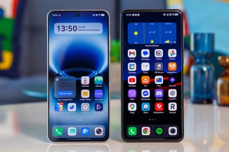 Le vivo X300 Ultra à gauche, X200 Ultra à droite