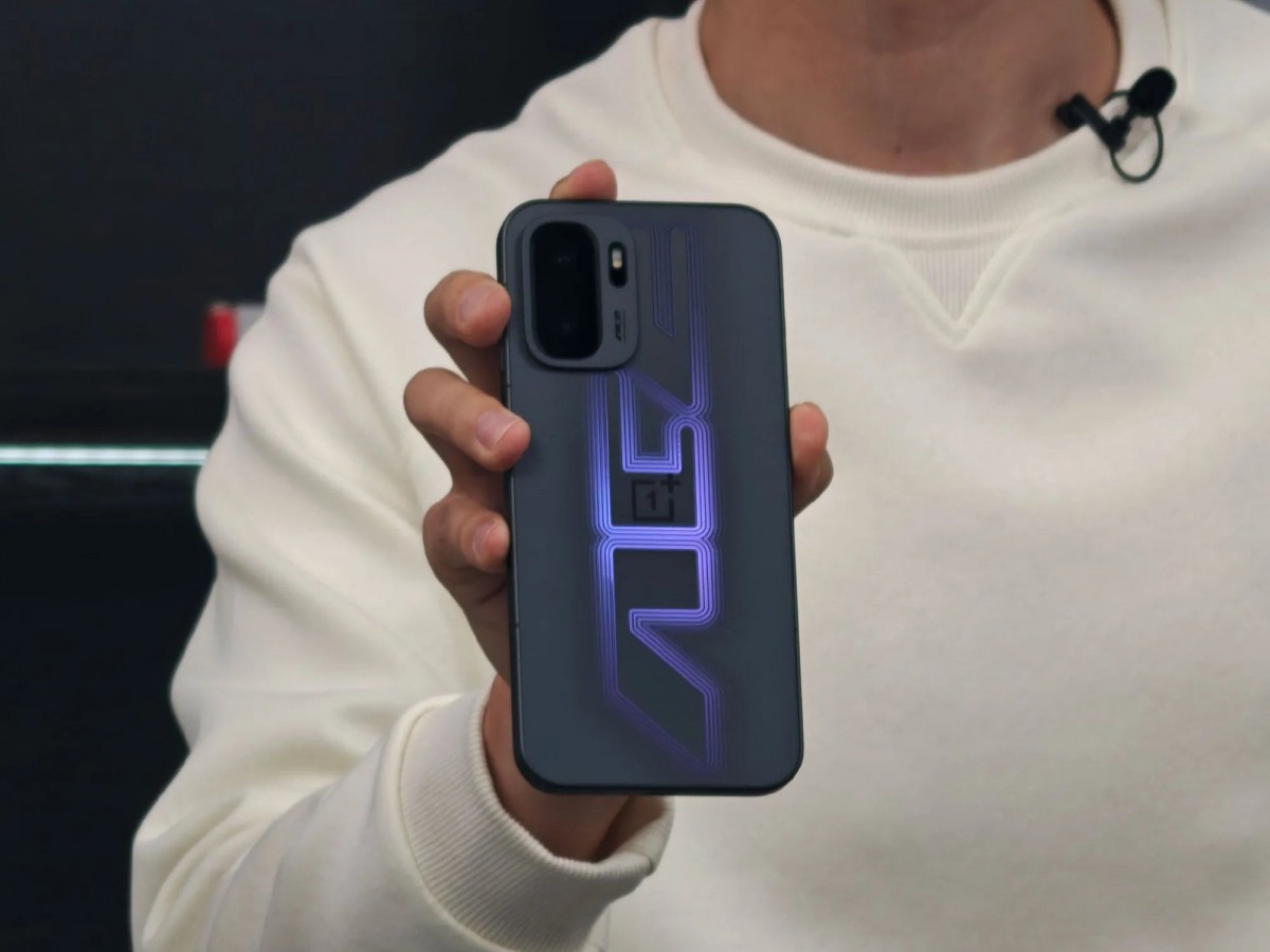 Voici le OnePlus Ace 6 Ultra