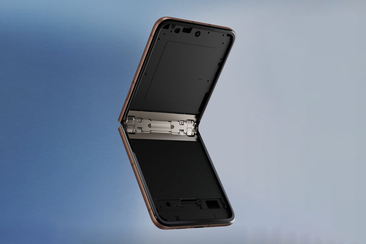 Le Motorola Razr 70 Ultra apparaît dans des rendus d'aspect officiel