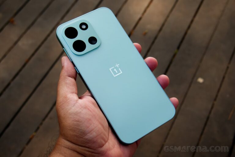 OnePlus Nord 6 en cours d’examen