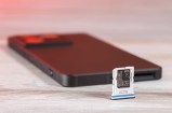 Xperia 1 VIII : emplacement microSD