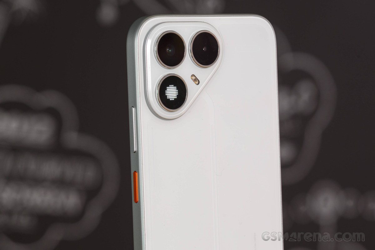 Déballage et mise en pratique du Tecno Pova8