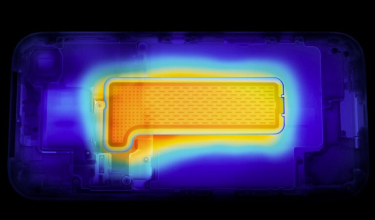 iPhone Ultra pliable à pointe pour offrir une chambre à vapeur