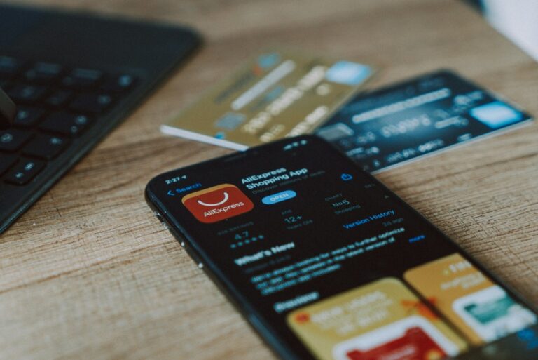 La Commission européenne inflige une amende de 550 millions d&rsquo;euros à AliExpress pour produits contrefaits