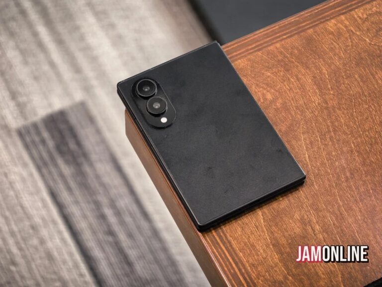 Le Galaxy Z Fold8 apparaît dans une autre fuite factice, cette fois en noir