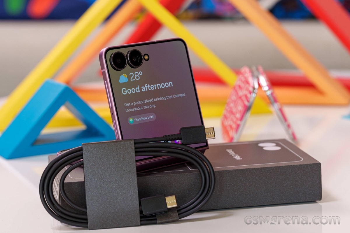 Samsung Galaxy Z Flip8 en cours d’examen