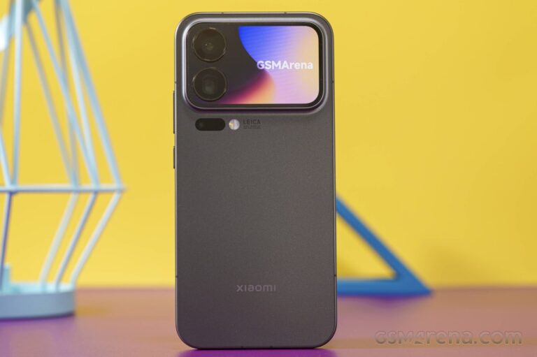 Fuite des couleurs et du matériau arrière des Xiaomi 18 Pro et Xiaomi 18 Pro Max