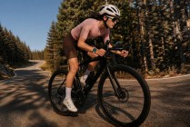 La série GT 7 ajoute des fonctionnalités étendues de suivi sportif pour le cyclisme, le ski et le golf