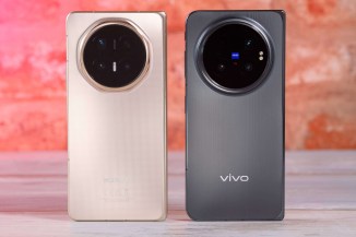 Honor Magic V6, à gauche, vivo X Fold6 à droite