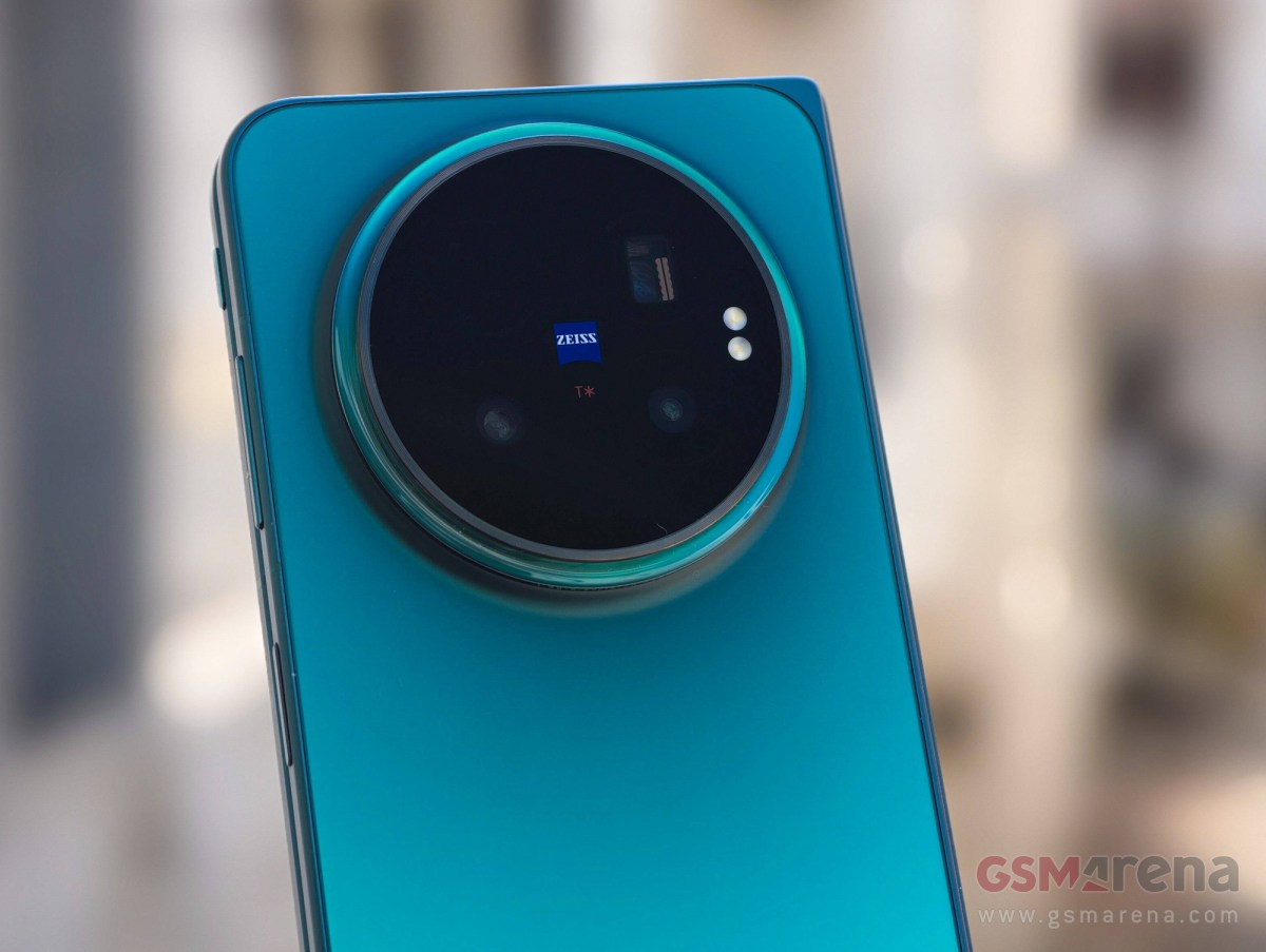 vivo X Fold6 Nebula Teal pratique