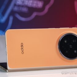 Surface de l&rsquo;appareil photo et des détails de l&rsquo;écran de l&rsquo;Oppo Find N7